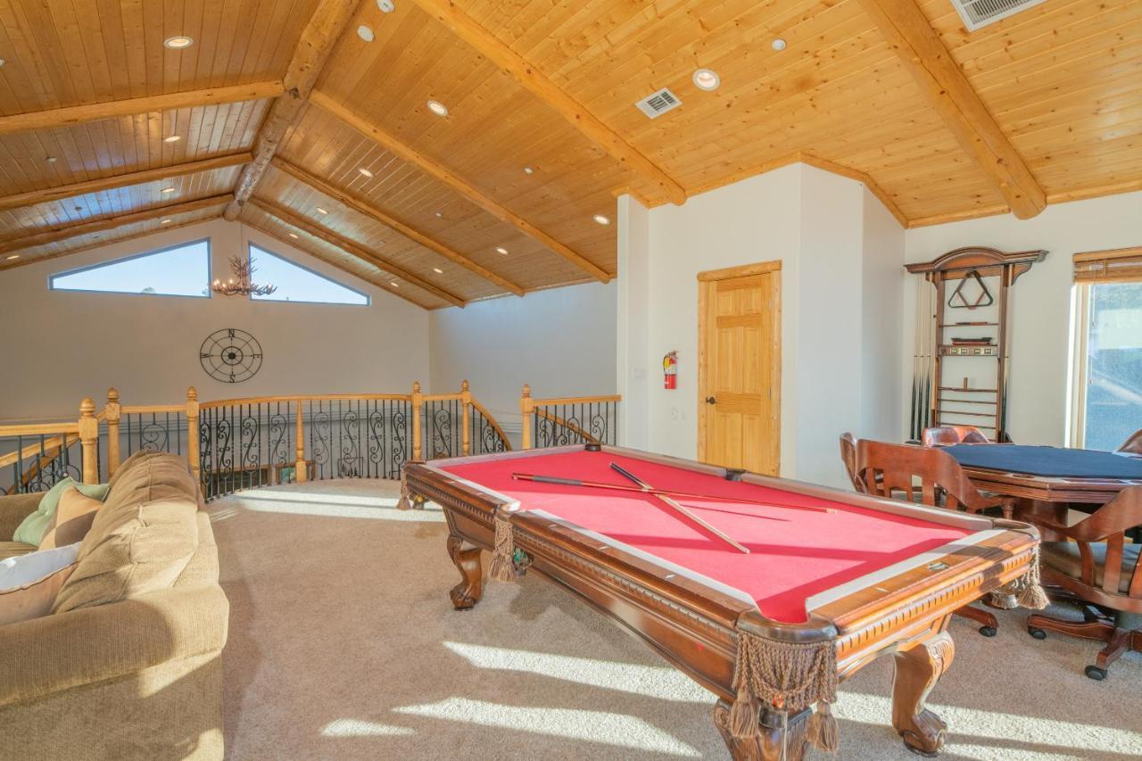 Meadowbrook Estates Ranch - Great Location, Great Lodge, Great Experience! Hot Tub And More! Big Bear City Kültér fotó