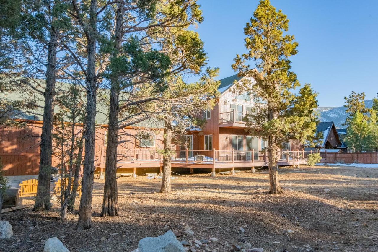 Meadowbrook Estates Ranch - Great Location, Great Lodge, Great Experience! Hot Tub And More! Big Bear City Kültér fotó